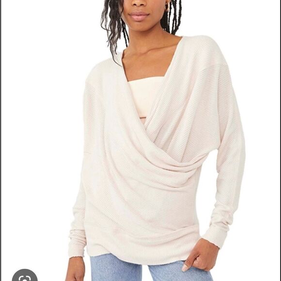 Free People Cozy With You Drape Oversized Pullover‎ in Champagne Toast sz medium - Picture 1 of 9